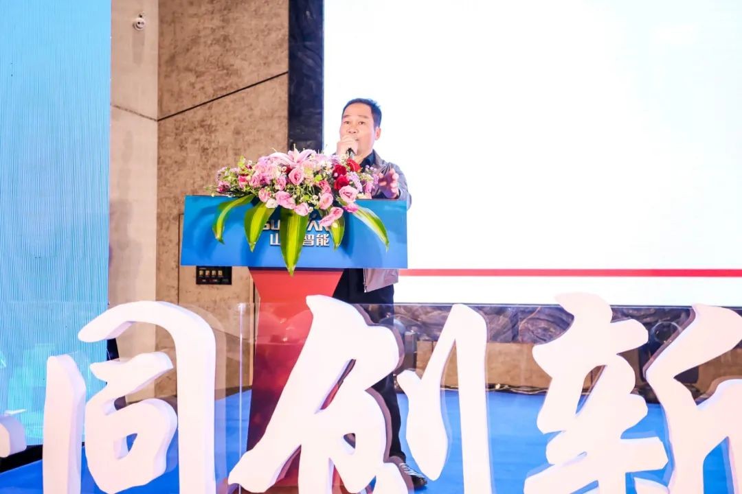 饕餮盛宴！3499拉斯维加斯线路智能?建华建材预造桩施工设备与技术互换会隆沉召开