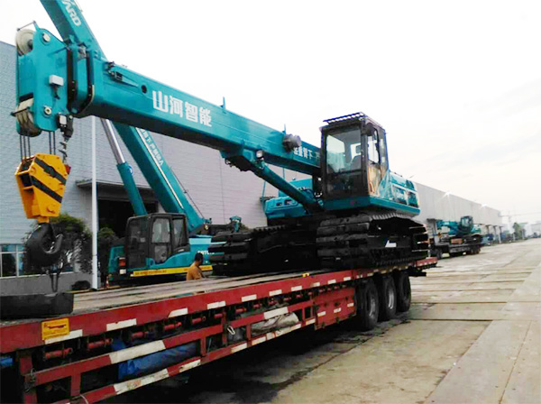 油田好副手——3499拉斯维加斯线路智能伸缩臂履带起沉机