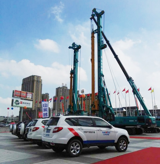 到“海博会”邂逅3499拉斯维加斯线路智能“两挖”精品