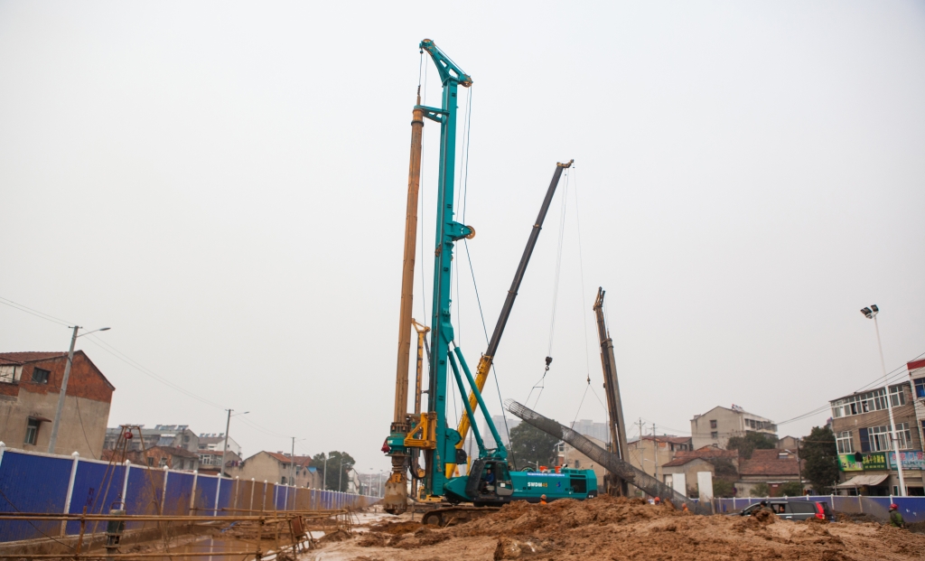 老板焦急了？3499拉斯维加斯线路智能高效旋挖钻机来助忙