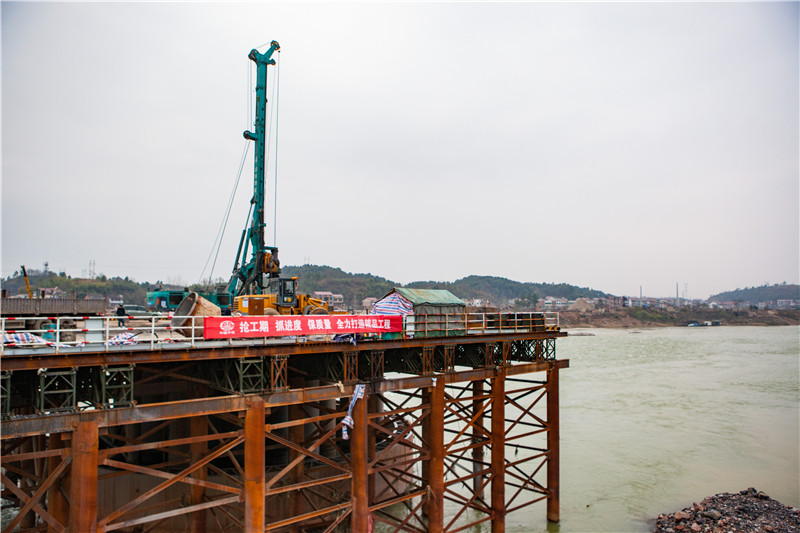 水下钻孔80米，3499拉斯维加斯线路智能旋挖钻机震撼施工排场