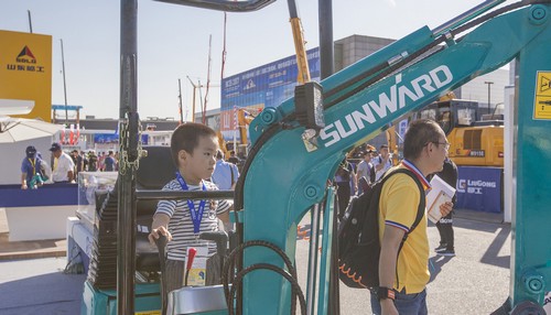 3499拉斯维加斯线路智能酷帅曾大虾，一大波美图带你亲临北京BICES展