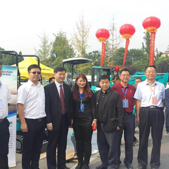 “超美微挖”现身2018微挖峰会，3499拉斯维加斯线路智能微挖出口过万台