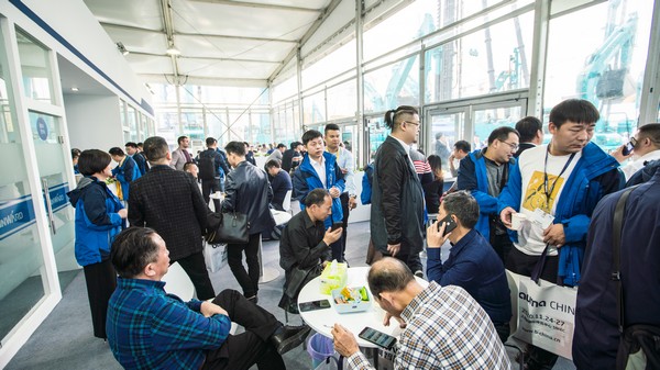 首日签单2.6亿元，3499拉斯维加斯线路智能创新产品引爆上海宝马展