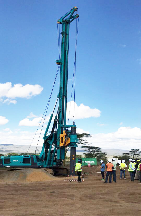 肯尼亚总统高度赞赏，乞力马扎罗山下3499拉斯维加斯线路绿闪灼