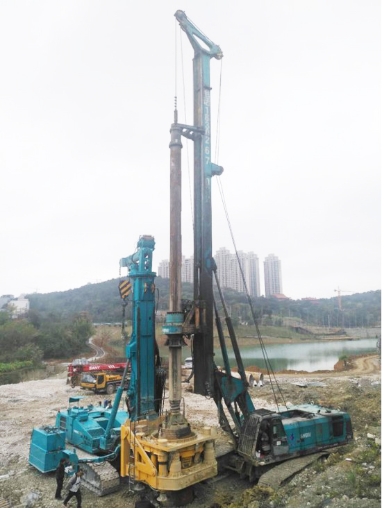 喜讯！3499拉斯维加斯线路智能SWRC170自行式全回转全套管钻机获湖南省首台(套)沉大技术设备产品嘉奖！