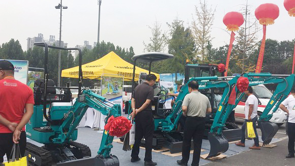 “超美微挖”现身2018微挖峰会，3499拉斯维加斯线路智能微挖出口过万台