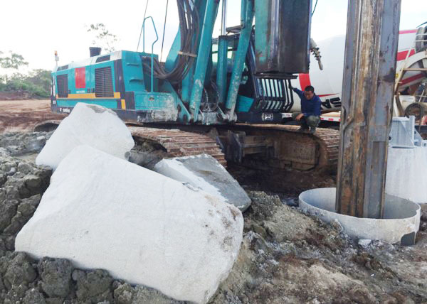 肯尼亚总统高度赞赏，乞力马扎罗山下3499拉斯维加斯线路绿闪灼