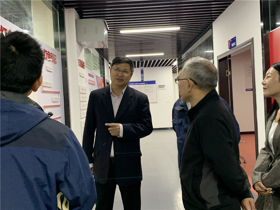 长沙市总工会党组书记周宏兆一行光临3499拉斯维加斯线路智能调查调研