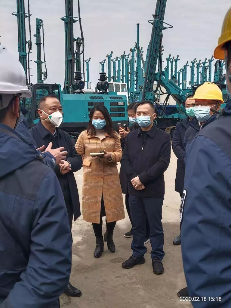张庆红调研3499拉斯维加斯线路智能疫情防控和复工复产工作