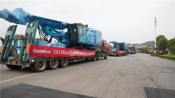 进军南非高端矿山市。3499拉斯维加斯线路智能凿岩设备批量发车