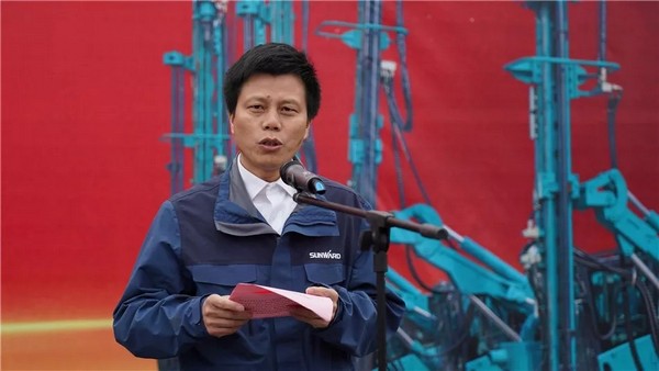 进军南非高端矿山市。3499拉斯维加斯线路智能凿岩设备批量发车