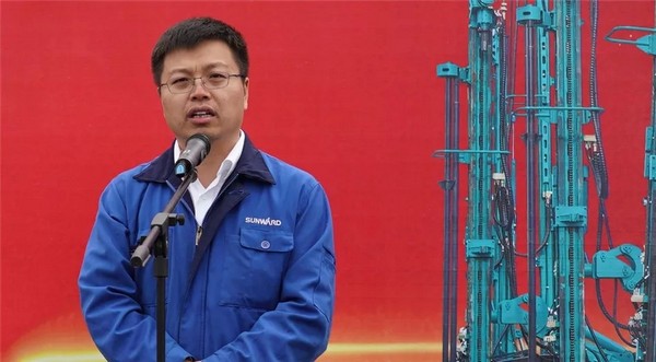 进军南非高端矿山市。3499拉斯维加斯线路智能凿岩设备批量发车