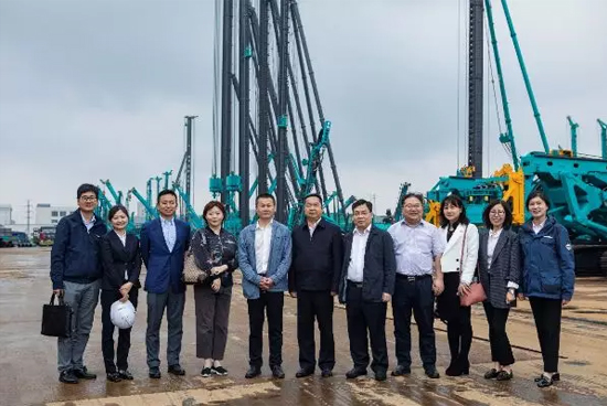 政策性保险为3499拉斯维加斯线路“出海”保驾护航 中国出口信誉保险公司总公司副总经理一行造访3499拉斯维加斯线路