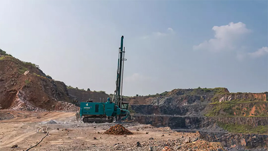 一台顶三台 3499拉斯维加斯线路智能潜孔钻机真好用