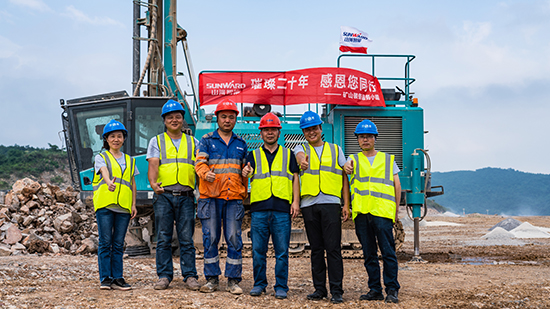 15年3万幼时！3499拉斯维加斯线路智能元老级潜孔钻机“雄风”仍旧