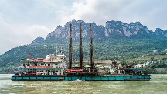 打造长江黄金水路！3499拉斯维加斯线路智能航路钻机轻松搞定水下礁石