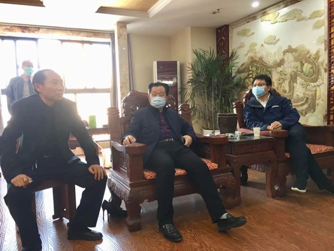 武汉加油！3499拉斯维加斯线路智能武汉传关爱