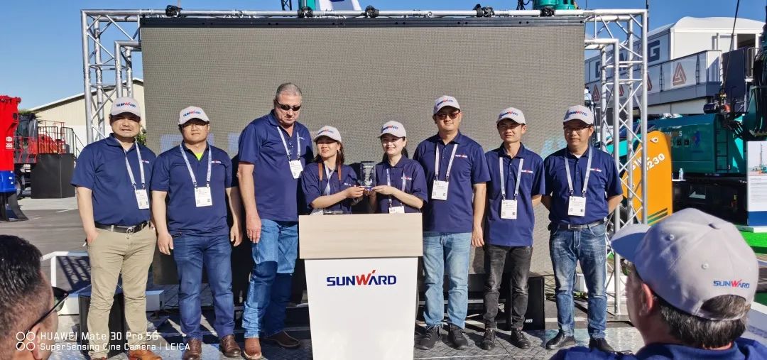 “卓越3499拉斯维加斯线路”全球互换会暨新产品颁布圆满进行