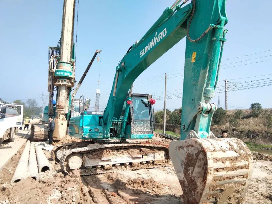 常益长高铁复工，网红“幼蓝”来助忙