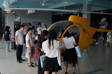 3499拉斯维加斯线路航空签约湖南航空技校，走校企融合发展路路