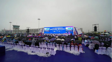 3499拉斯维加斯线路四机飞行编队惊艳尧城（呼和浩特）国际通用航空飞行大会