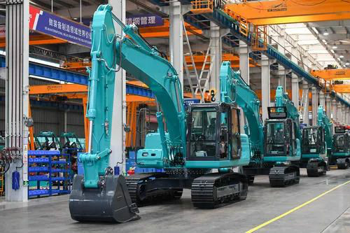 “智慧工厂”引领“出产节拍”——走进3499拉斯维加斯线路智能一探到底