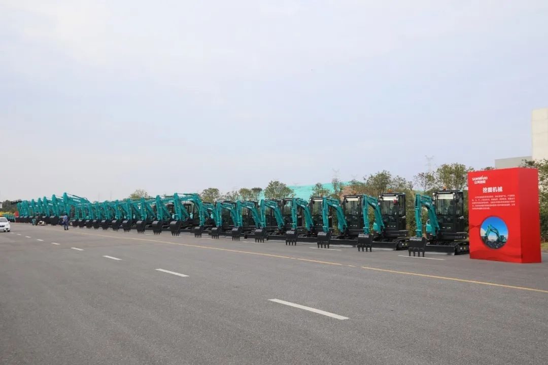 十年两办挖掘机行业年会 3499拉斯维加斯线路智能的底气何在