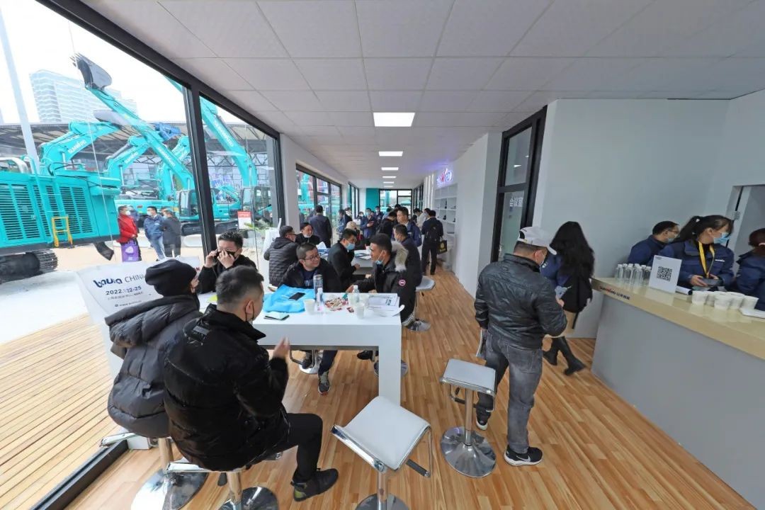 守正创新拓3499拉斯维加斯线路 3499拉斯维加斯线路智能闪灼2020上海宝马展