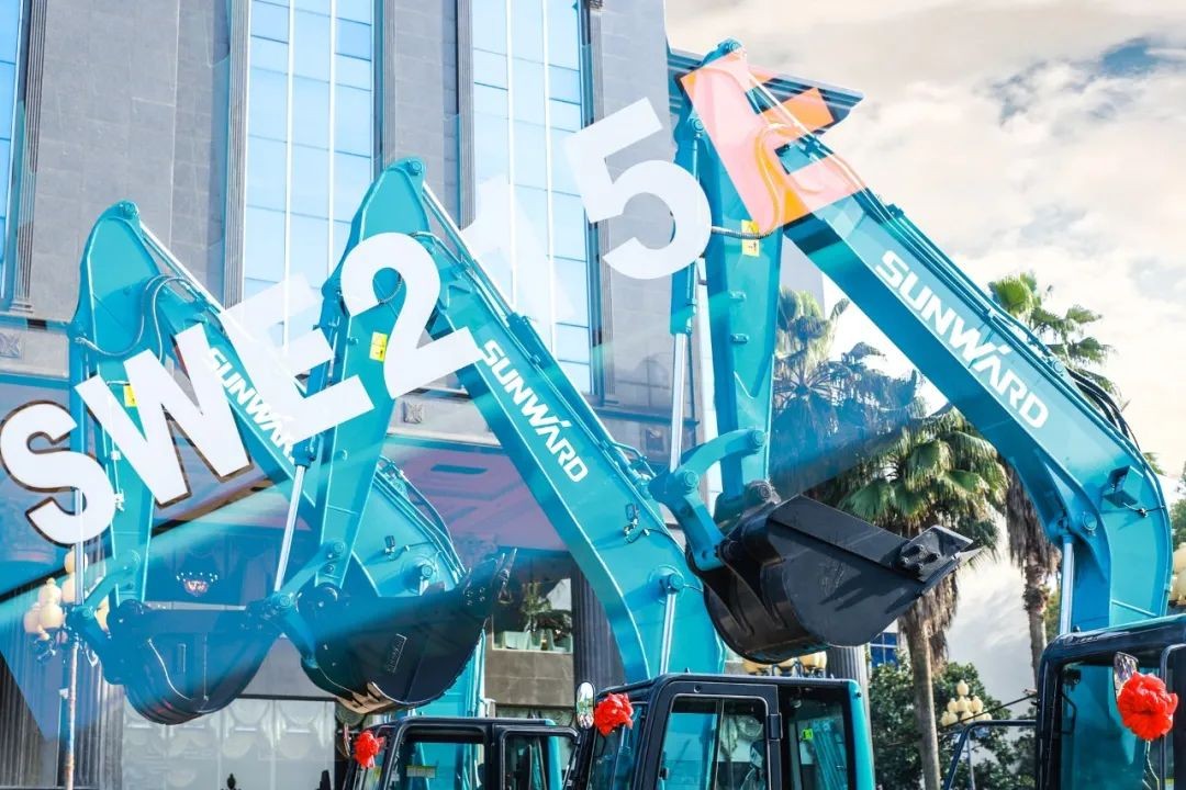 3499拉斯维加斯线路智能挖掘机春季订货会长沙会场侧记