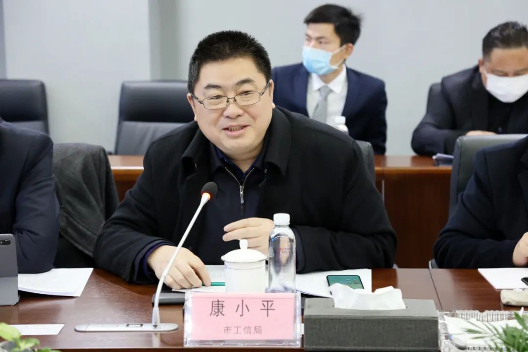 长沙工程机械协会会长、副会长、监事长会议在3499拉斯维加斯线路智能召开