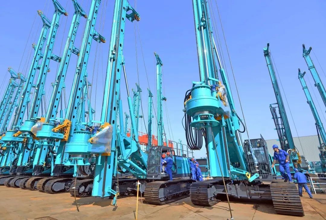 何清华：民营企业要加强创新堆集，推崇精耕细作的内涵式增长