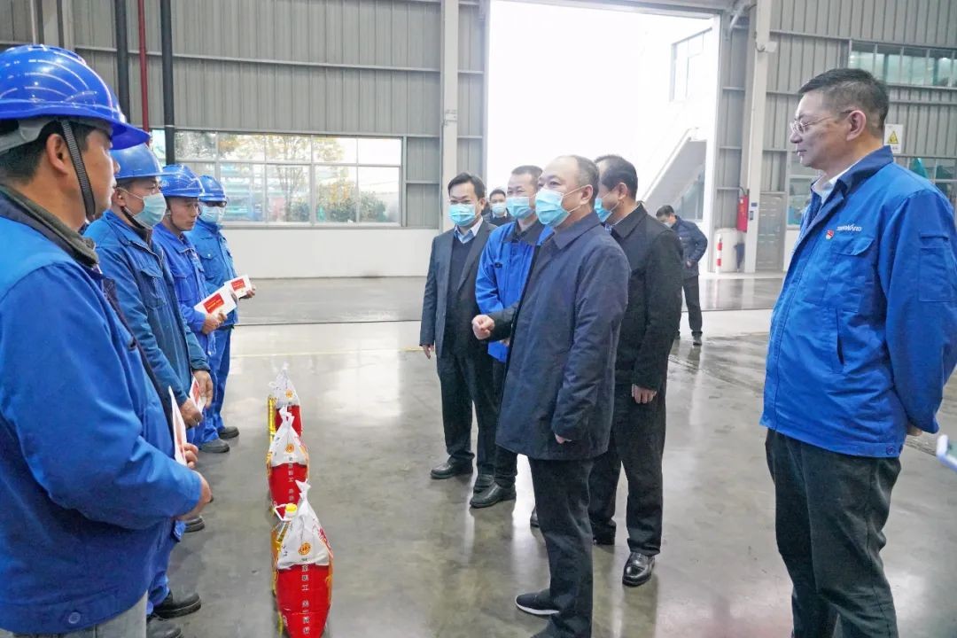 张庆红慰问3499拉斯维加斯线路智能难题党员