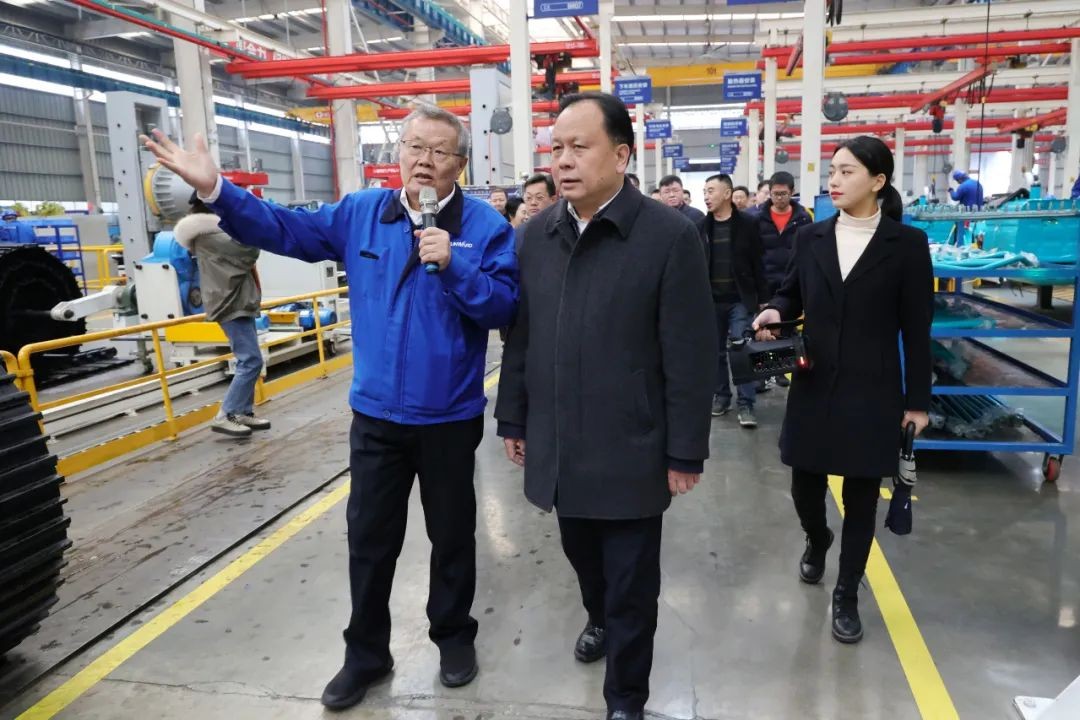 周农在3499拉斯维加斯线路智能调研时强调：企业工会要大力造就劳模和工匠