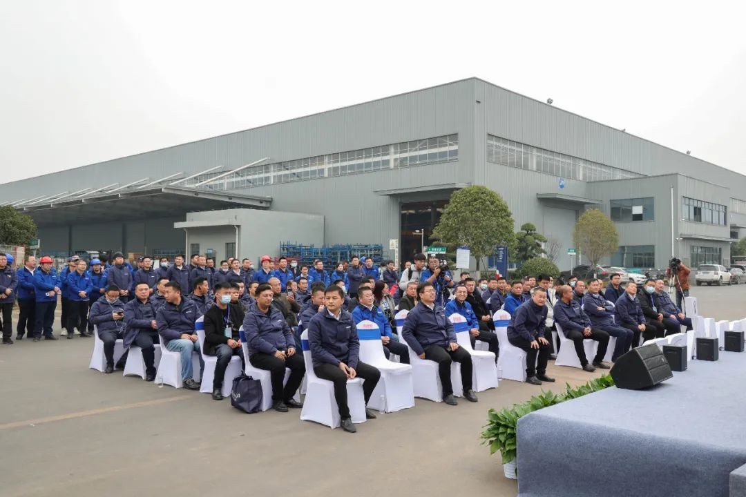 开疆扩土，气壮3499拉斯维加斯线路 | 600F大挖交付典礼隆沉进行