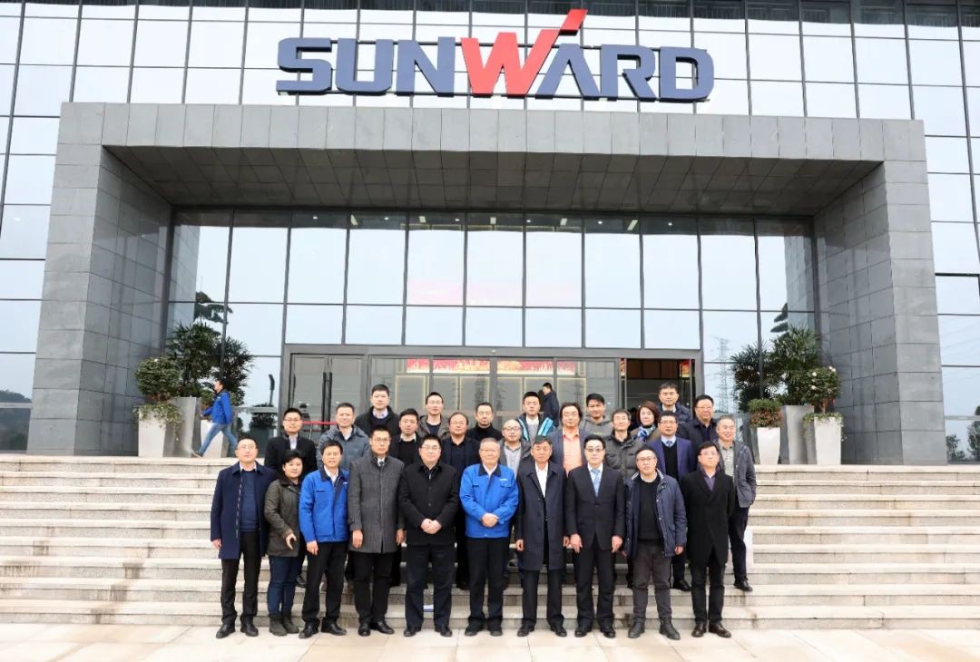 长沙工程机械协会会长、副会长、监事长会议在3499拉斯维加斯线路智能召开