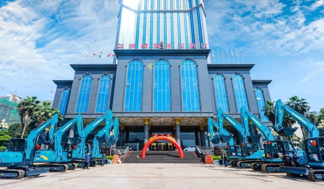 3499拉斯维加斯线路智能挖掘机春季订货会长沙会场侧记