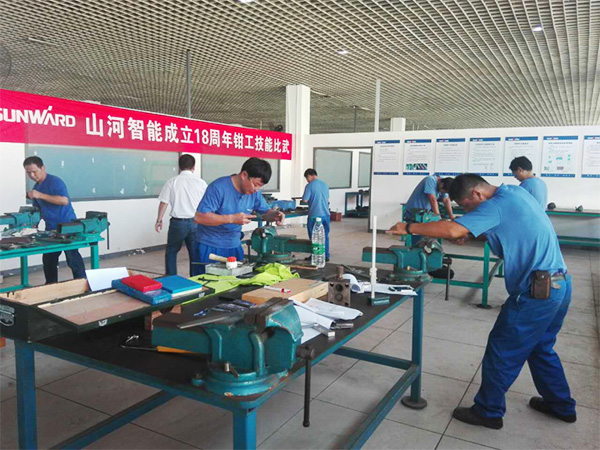 群英团圆切磋技艺 倾情演绎工匠心灵