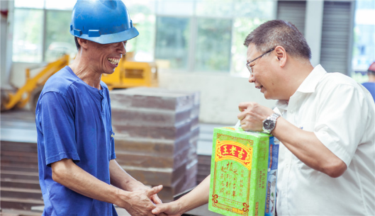 我们有清冷做伴，高温也能潇潇洒洒