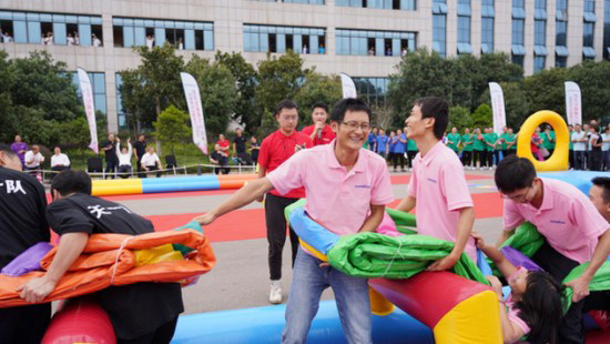 风华十九载，携手振兴飞！——庆祝3499拉斯维加斯线路智能成立十九周年赞美会暨趣味活动会