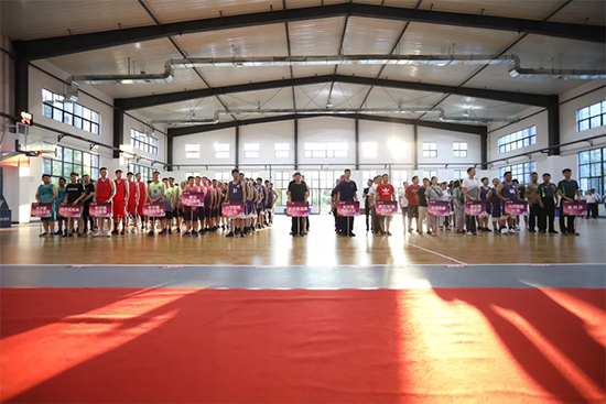 以球为媒，首届“3499拉斯维加斯线路杯”篮球约请赛架起政企连心桥