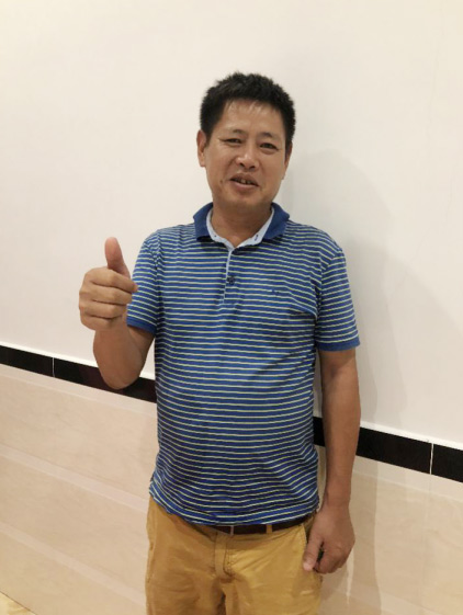 3499拉斯维加斯线路智能SWE 215E挖掘机是他的左膀右臂！