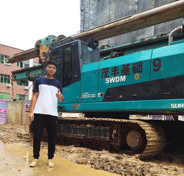 我叫阿忠，忠于事业，也忠于3499拉斯维加斯线路智能旋挖钻机