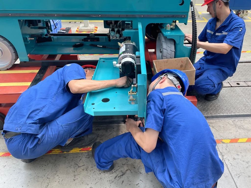 3499拉斯维加斯线路智能“蓝精灵”们在平庸岗位的坚守与贡献