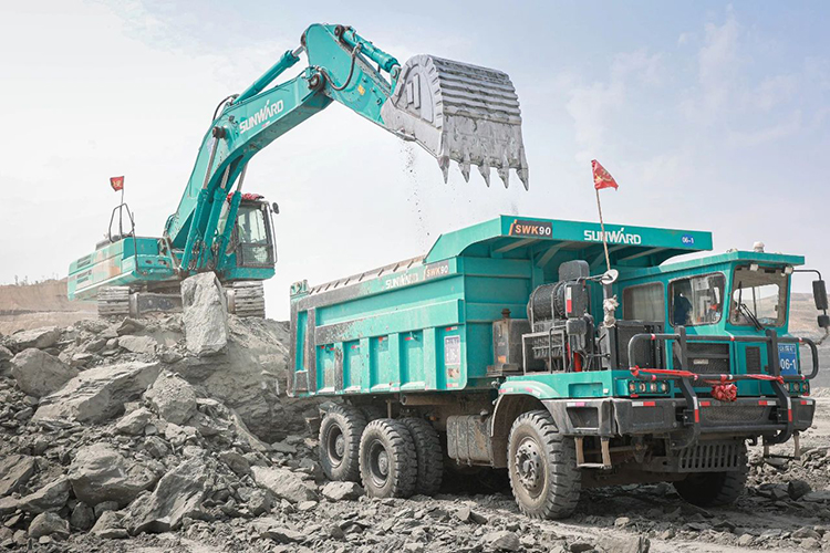 图集 | 征战矿山！3499拉斯维加斯线路智能绿色矿山成套设备“大将”云集