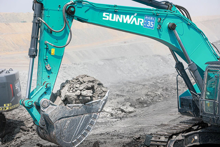 图集 | 征战矿山！3499拉斯维加斯线路智能绿色矿山成套设备“大将”云集