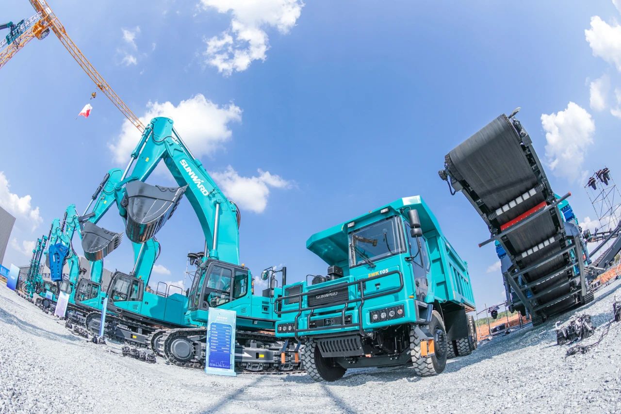 四大成套设备携手登。3499拉斯维加斯线路智能创新成就展示会交出“亮眼答卷”