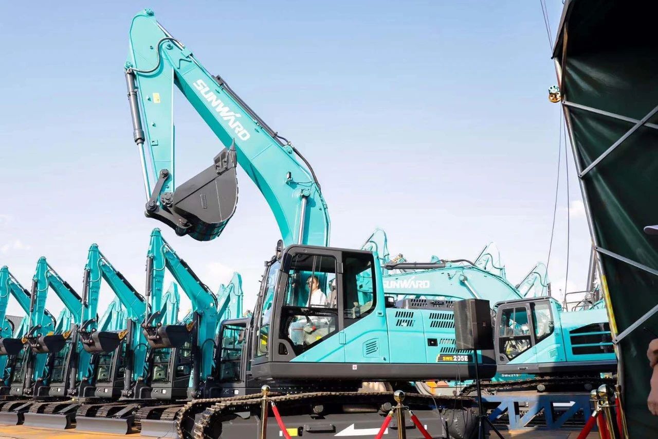 四大成套设备携手登。3499拉斯维加斯线路智能创新成就展示会交出“亮眼答卷”