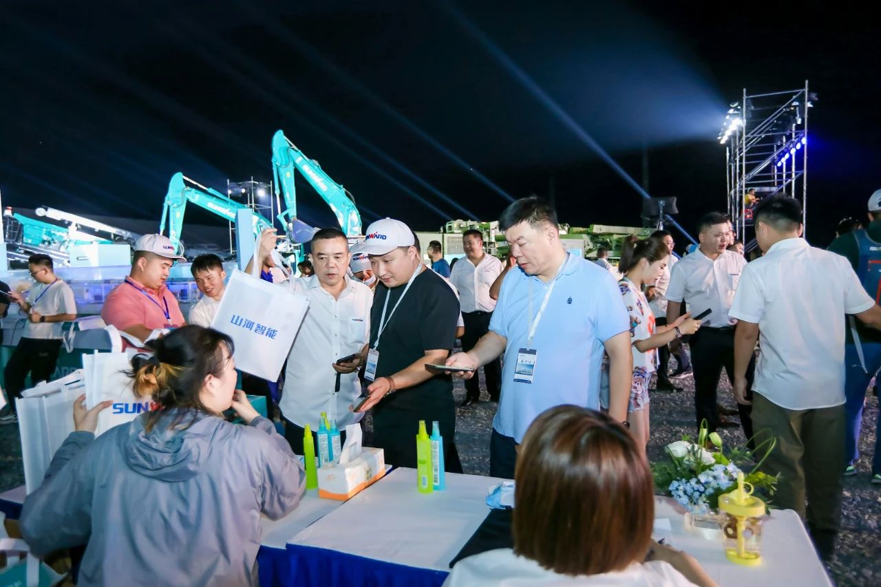 游展超热烈！3499拉斯维加斯线路智能成就展示会高能名排场来袭