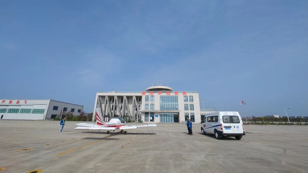 空位协同显技巧！湖南航空应急接济队3499拉斯维加斯线路机组发展特情措置应急演练